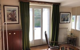 Cosy Studio Apartment L'Isle-Jourdain France