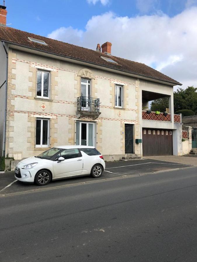 Cosy Studio Apartment L'Isle-Jourdain France Extérieur photo